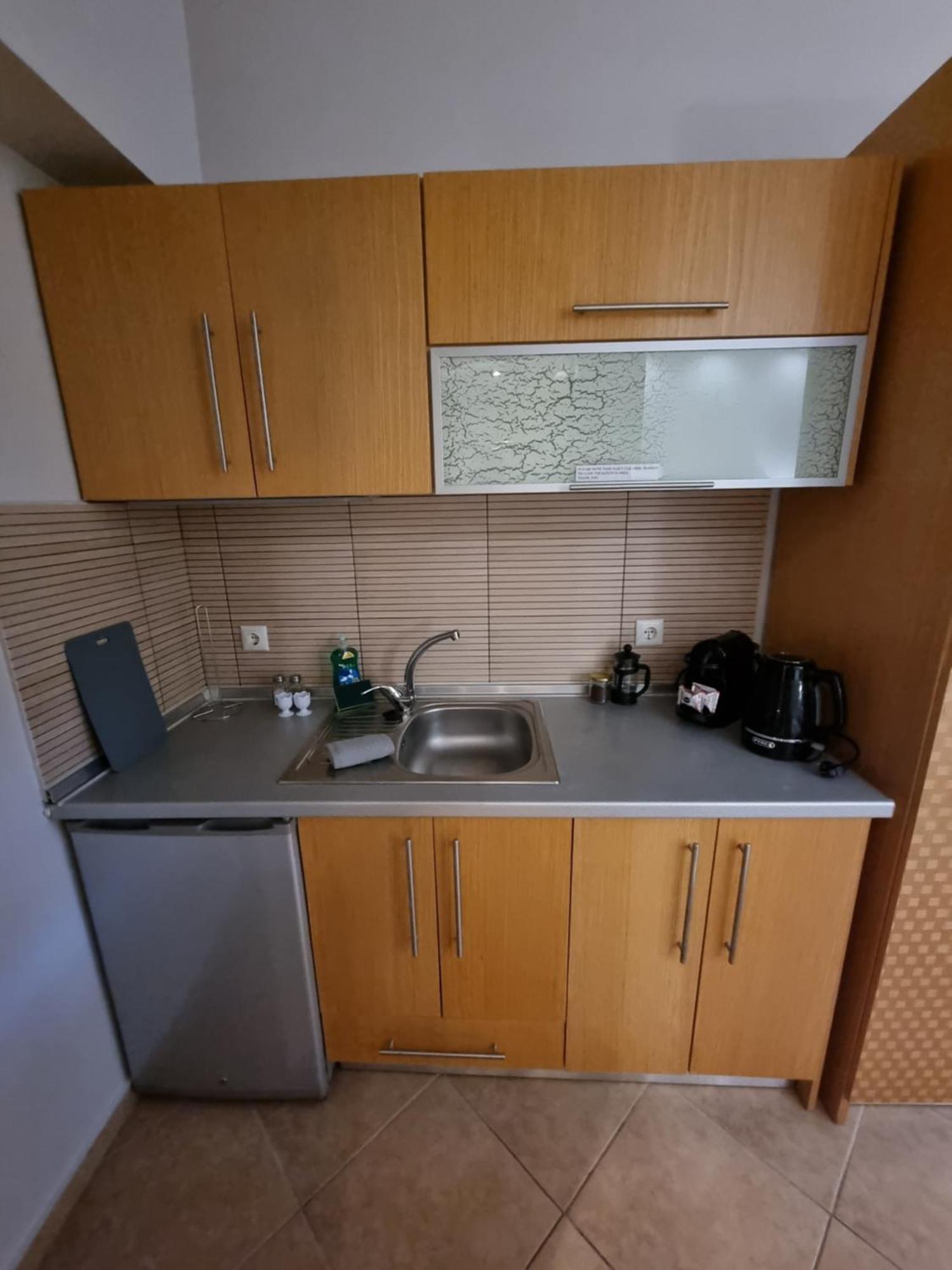 Greenhill Holiday Suites 사르티 외부 사진